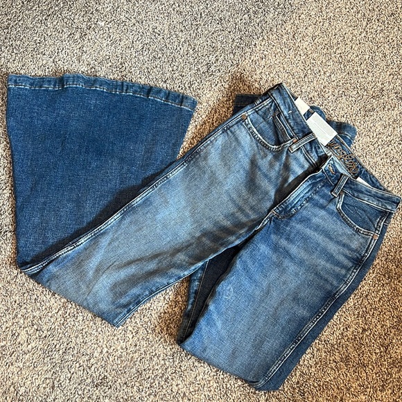 Wrangler Denim - Wrangler Retro Bell Bottoms 27x34 NWT